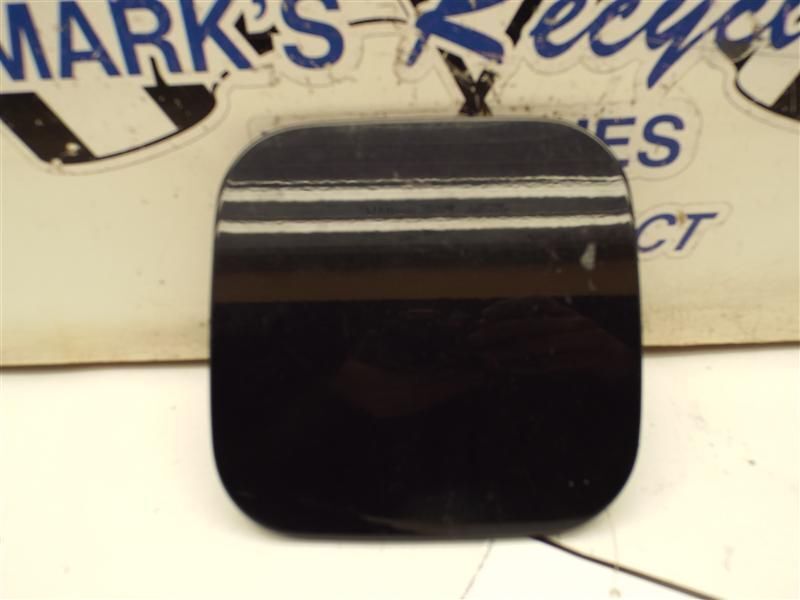 TL        1997 Fuel Filler Door 165843