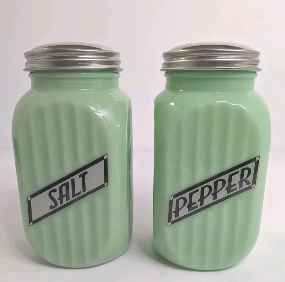 Large Vintage Jadeite Style Salt & Pepper Shakers Green Glass Ribbed 5