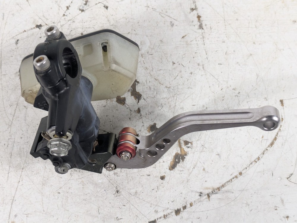08-09 Kawasaki 1400GTR Concours 14 ZG1400 Front Brake Master Cylinder TESTED