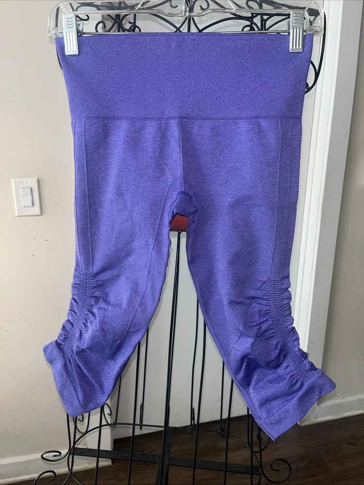 Lululemon In The Flow Crop Capri II Leggings Womens 4 Purple Stretch Gym