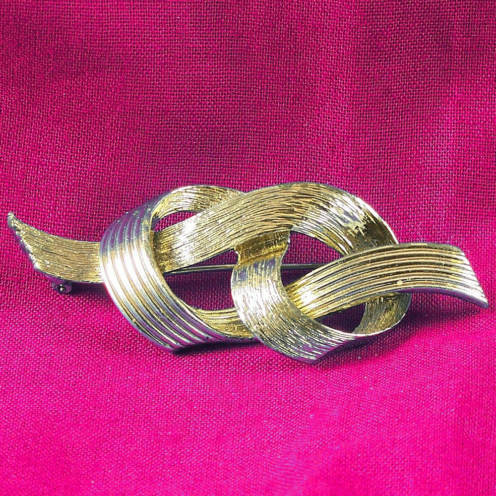 Vintage Signed MJent Pin Brooch Ribbon Swirl Twist Knot Gold Tone Metal Unique