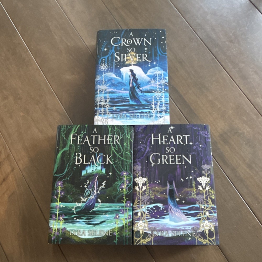 A Feather So Black + A Crown So Silver + A Heart So Green FairyLoot Signed