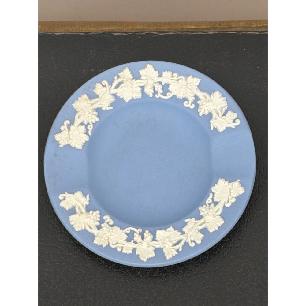 Wedgwood Blue Jasperware Grapevine Small Plate Butter Pat Made in England 60
