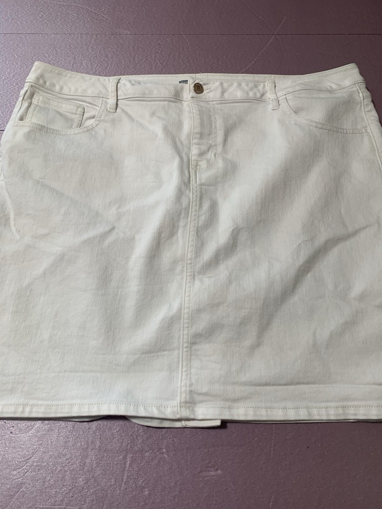 SZ 18 Denim Skirt Old Navy Ivory Most Versatile Piece you’ll own!Dress Up/ Down!