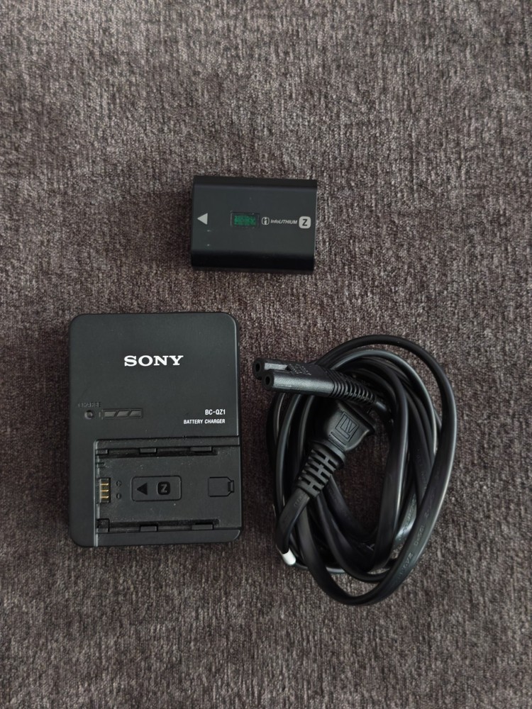 Sony OEM BC-QZ1 Battery Charger w/ SONY NP-FZ100 Battery