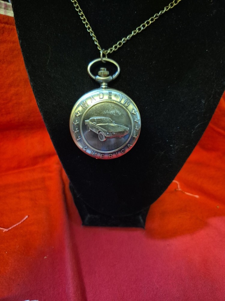 Classic Car Pocket Watch – Vintage Look Car Enthusiast Gift, Muscle Car Antique