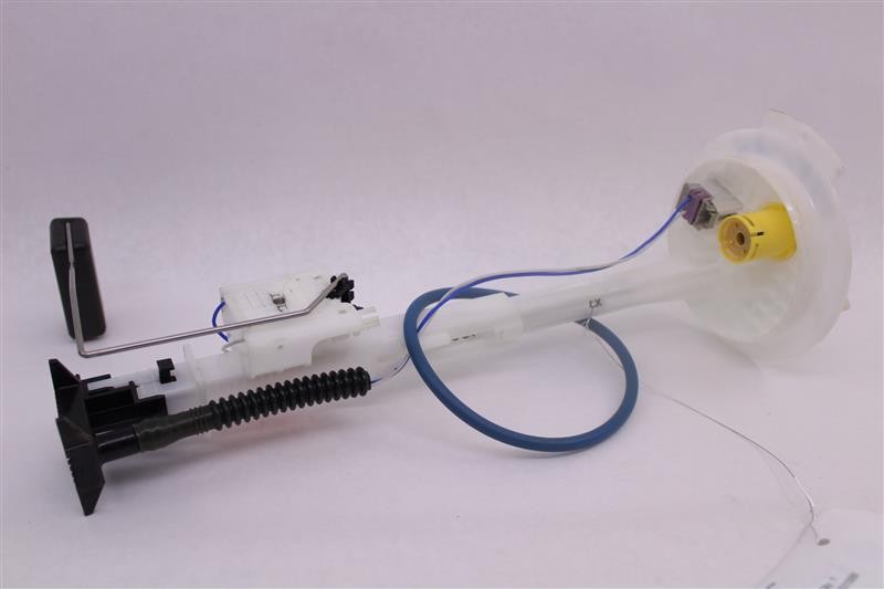 Used Fuel Pump fits: 2011 Chevrolet Equinox Pump Assembly tank mounted 2.4L auxi