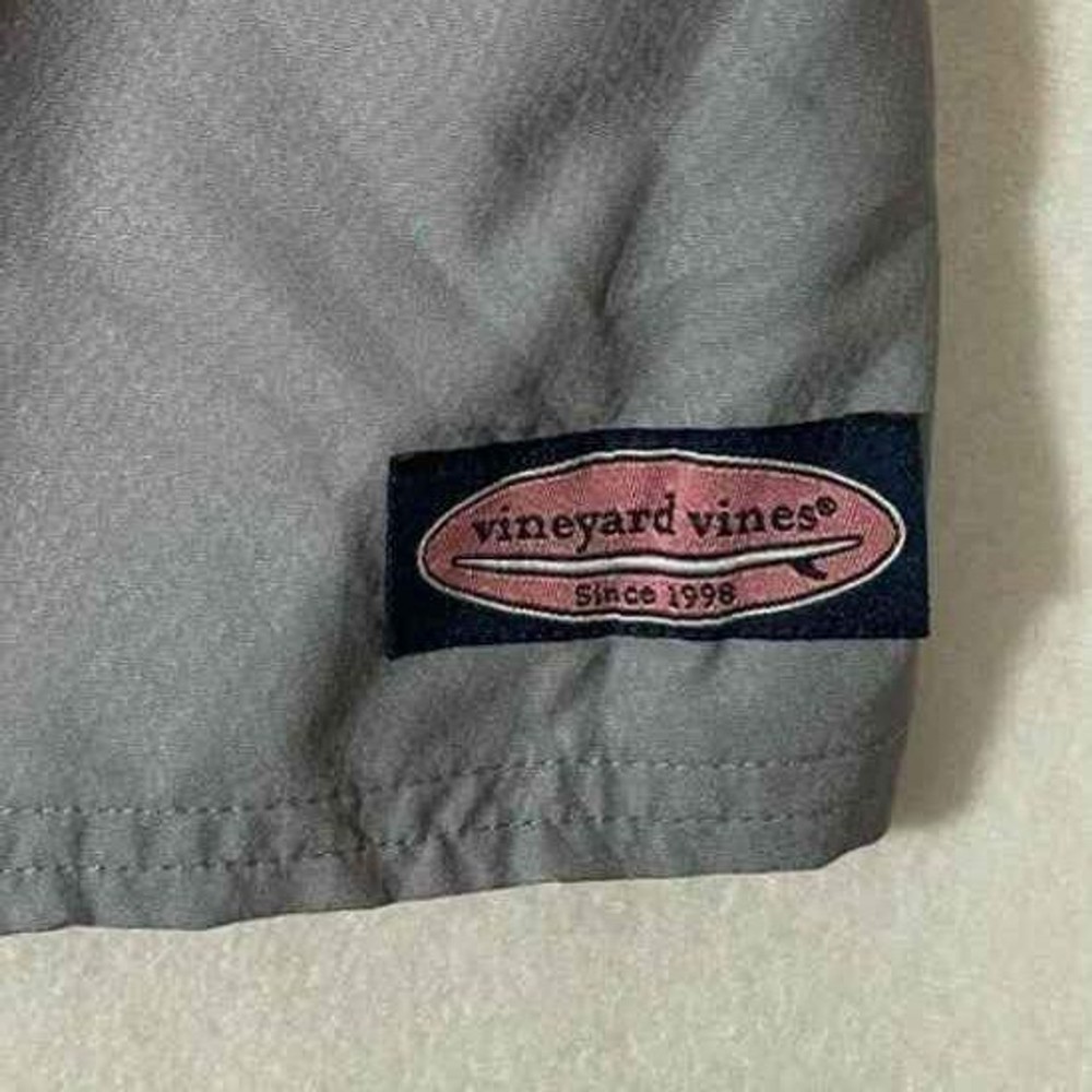 The Vineyard Vines Performance Board Striped Shorts come in size 33/ Small