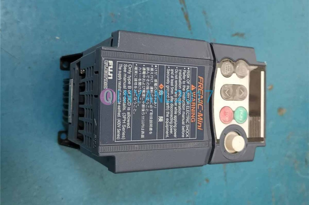1PCS FUJI Inverter FRN0.75C1S-7J 220V-0.75KW tested USED