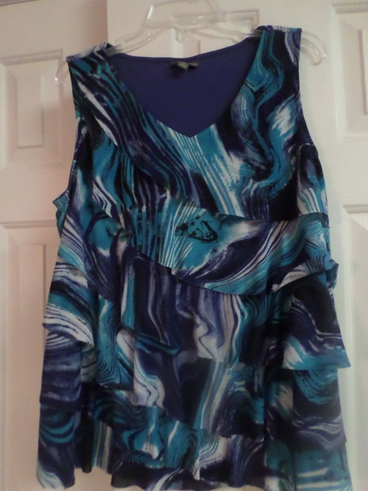 Ladies Size 1X Roz & Ali Blue Lined Floral S/S Layered Ruffled Sleeveless Top