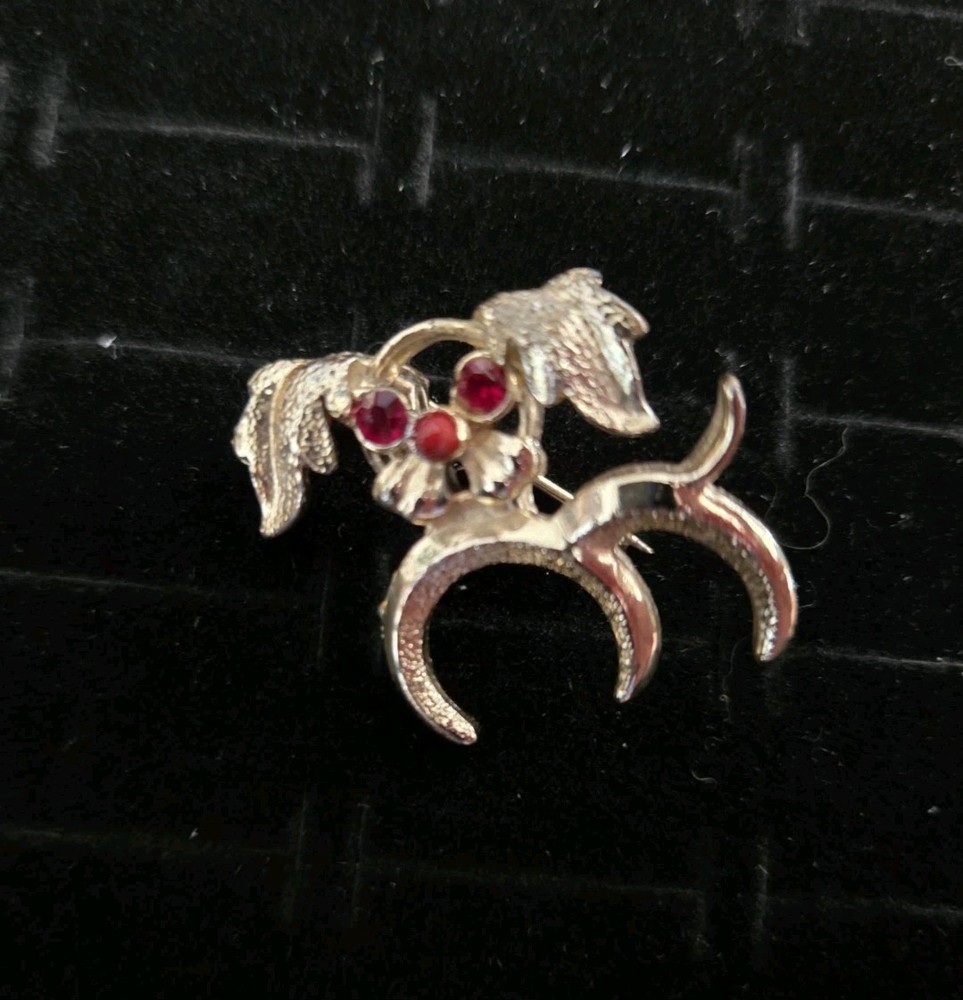 Vintage Small Dog Brooch Pin DOG Gold Tone Puppy Red Rhinestone Eyes