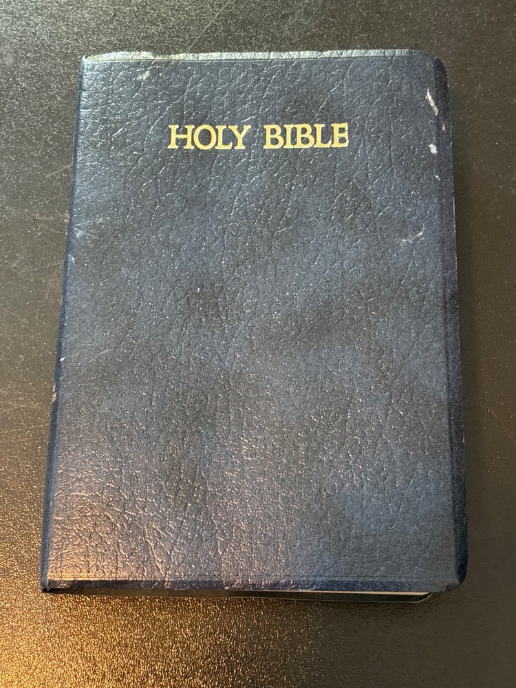 Vintage Holy Bible King James Version 1984 Red Letters Dictionary Concordance