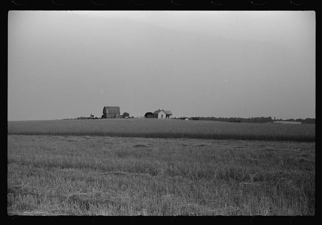 Photo:Rural Farmstead 1930s Barn House Field Landscape