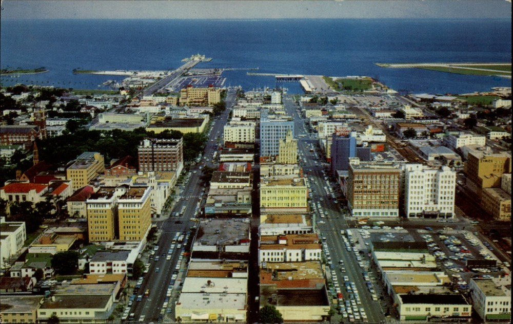 St Petersburg Florida downtown Municipal Pier aerial unused vintage postcard