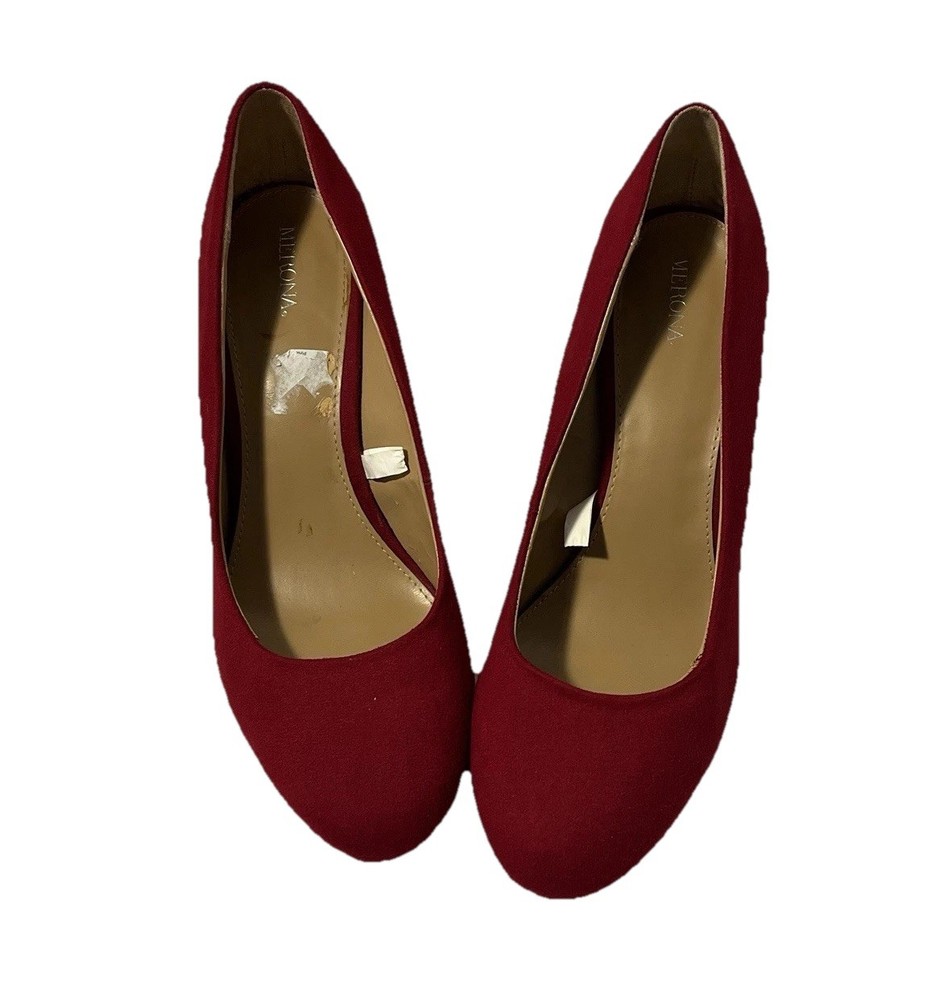 Merona Womans Sz 11 Red Suade Block Heel Shoe With Rounded Toe