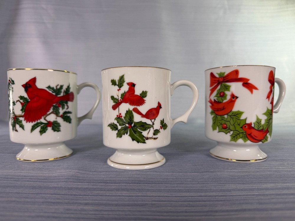 Vintage Lefton Cardinal Christmas Mug Set of 3 Footed Pedestal Holly Berry Japan