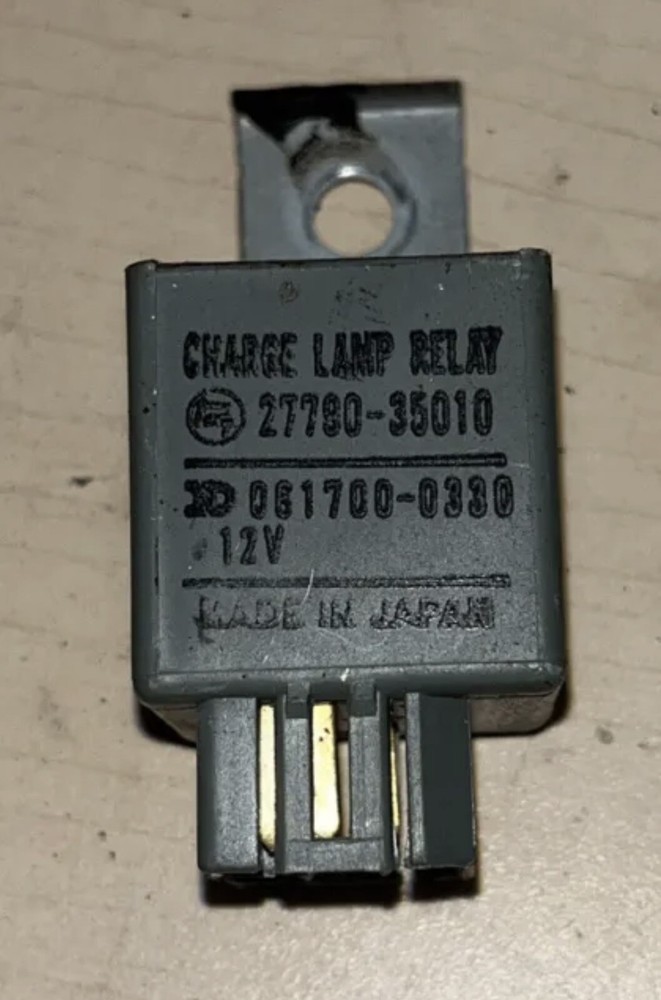 80 81 82 83 Toyota Pickup Truck 22R Charge Lamp Relay Switch Module 27790-35010
