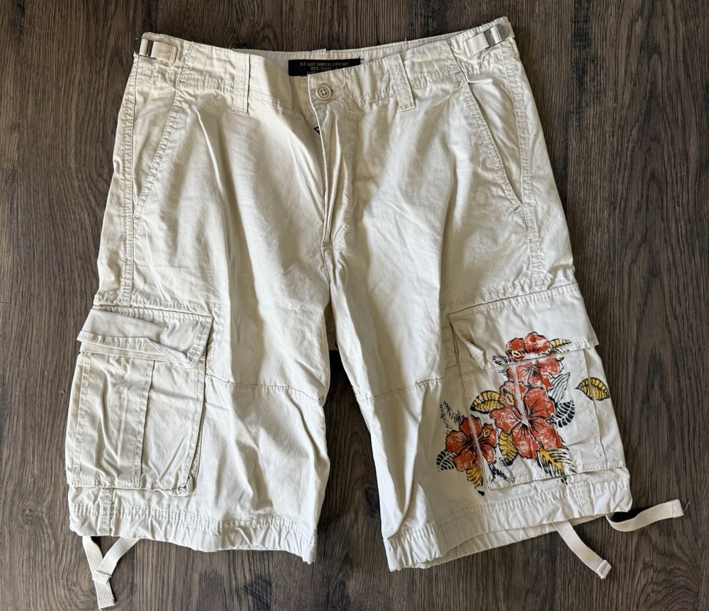 Vintage Old Navy Floral Tropical Design Khaki Tan Mens Cargo Shorts Size 32