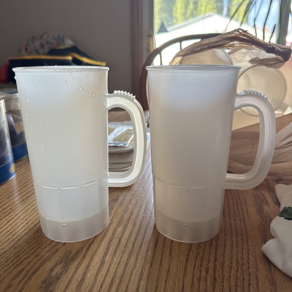 2 Large Frosted White 22 Oz Beer Mugs Made USA Lead Free Steins Tops in Quality