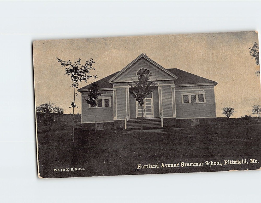 Postcard Hartland Avenue Grammar School Pittsfield Maine USA
