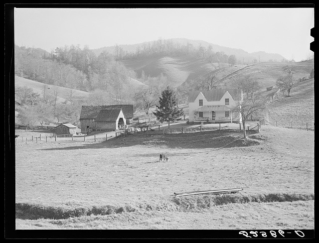 Photo:Asheville North Carolina 1939 Farmhouse Barns Rural Farm Scene