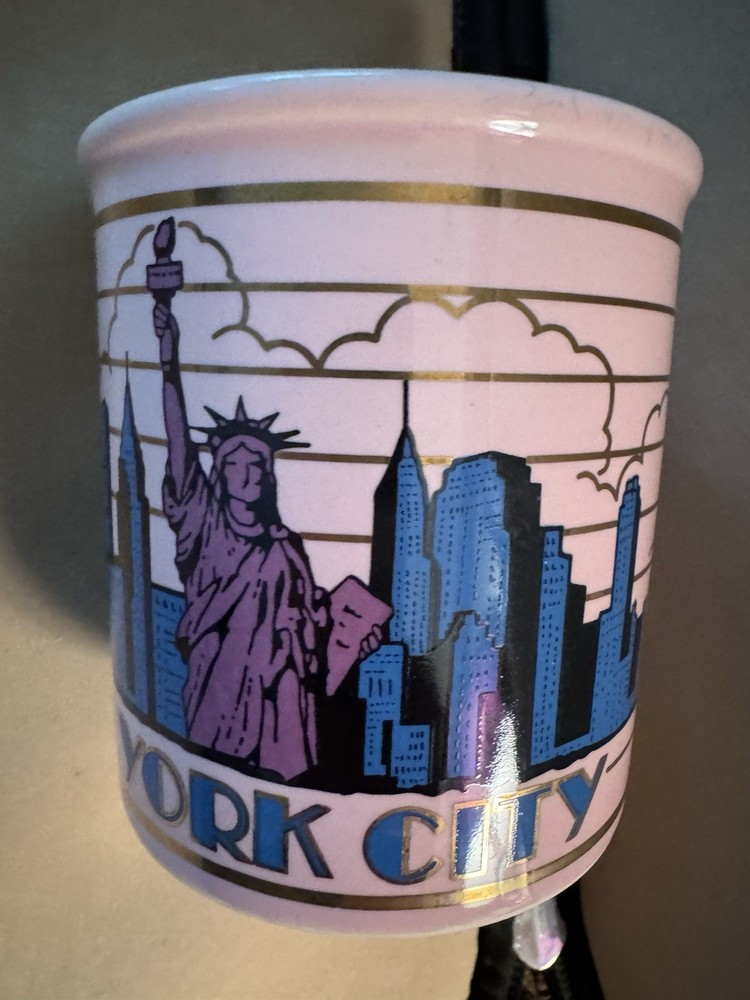 Vintage New York City Glass Coffee Mug Cup Pink Gold Statue Of Liberty Skyline