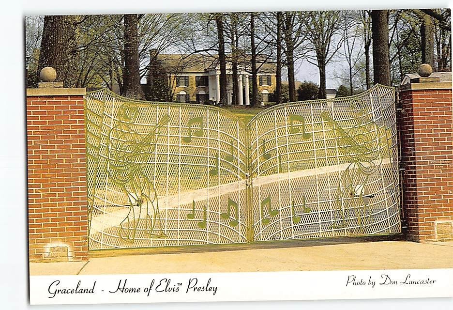 Postcard Graceland Home of Elvis Presley Memphis Tennessee USA