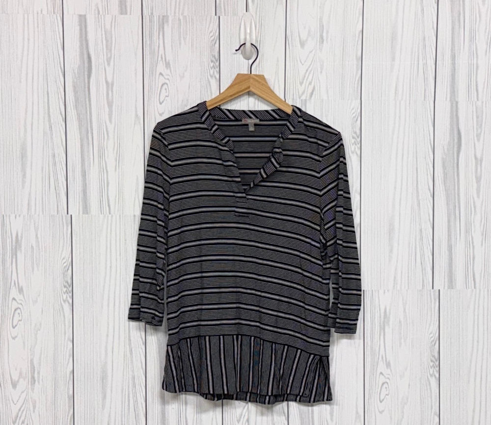 Talbots top womens size large petite long sleeve black striped patterned blouse