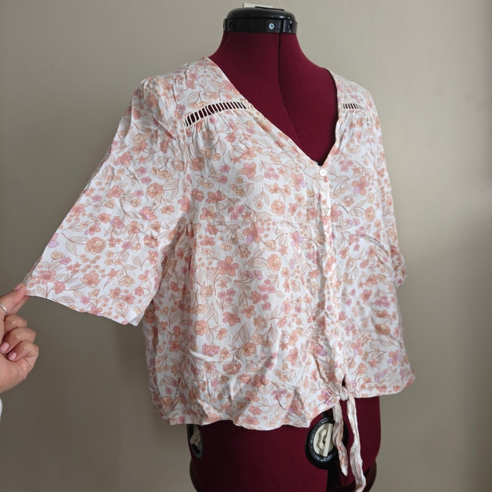 Hippie Rose Blouse Floral Pink Button Tie Front Women's Large