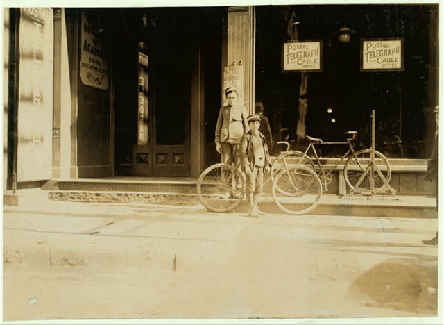Photo:New Haven CT 1909 Messenger Boys Postal Telegraph Bicycles