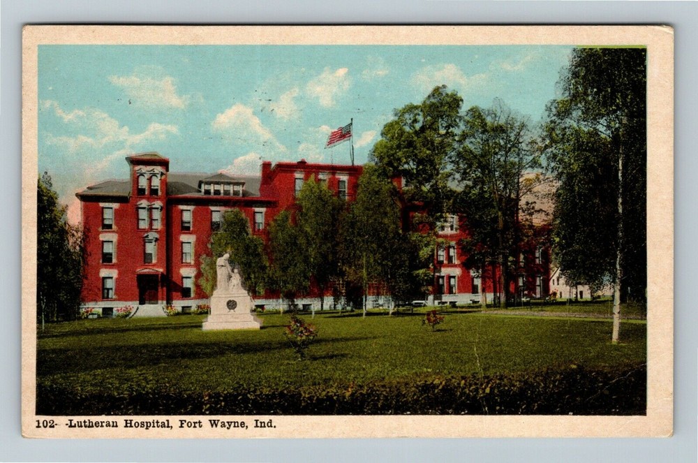 Fort Wayne Indiana, LUTHERAN HOSPITAL, Exterior, c1920 Vintage Postcard