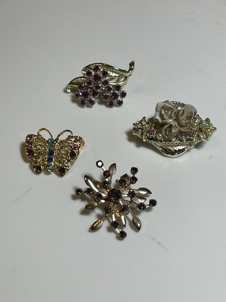 VTG Estate Brooches Lot Of 4, Bouquet, Butterfly, Flower basket, Starburst, EUC