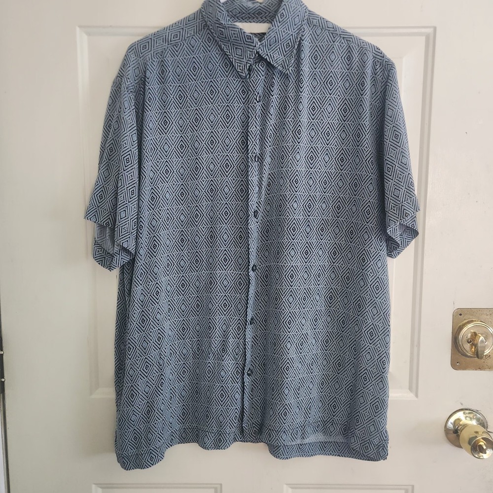 Perry Ellis Mens L 100% Silk Shirt Short Sleeve EUC Summer Cool Lightweight Soft