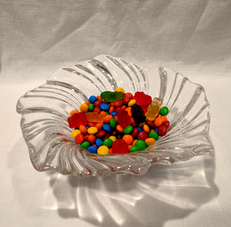 Mikasa Belle Epoque Clear Crystal Wave Swirl Candy Dish/ Bowl  8”