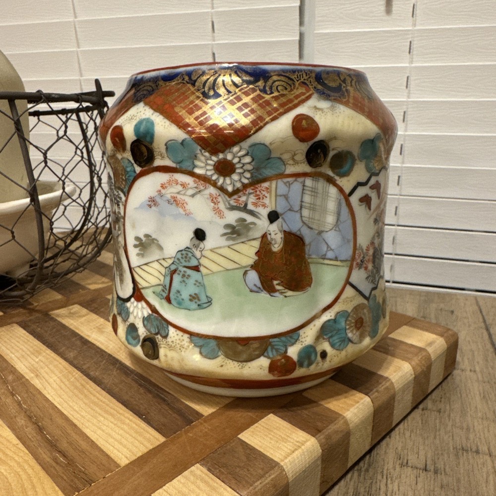 Antique JAPANESE KUTANI HAND PAINTED PORCELAIN PLANTER