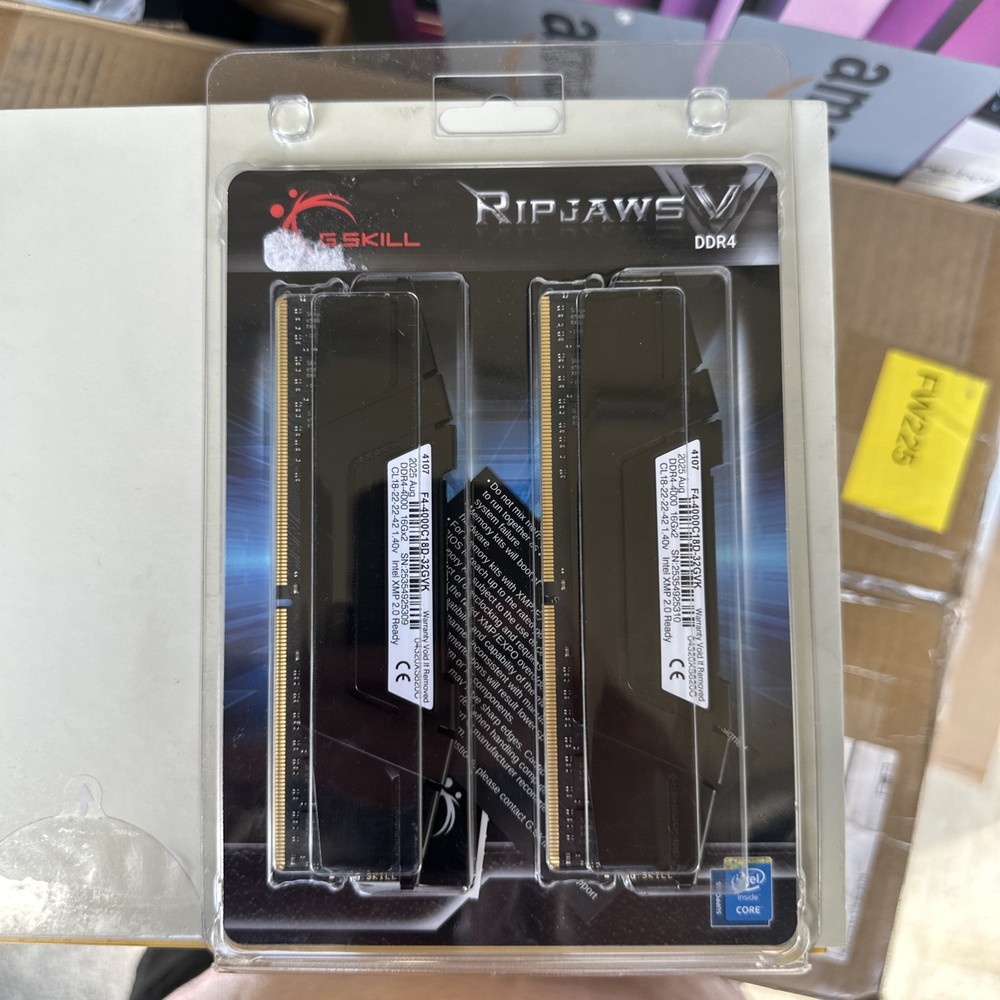 G. SKILL Ripjaws V Series 32GB (2 x 16GB) PC4-32000 (DDR4-4000) Memory