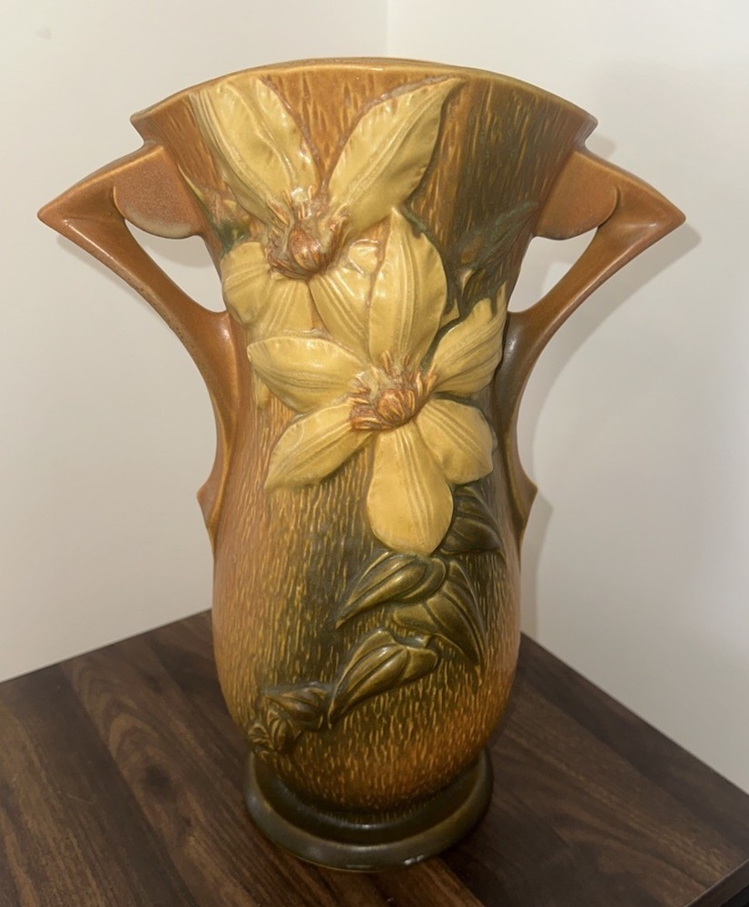 Vintage Roseville Clematis Vase Double Handles, Autumn Brown #114-15 c. 1944