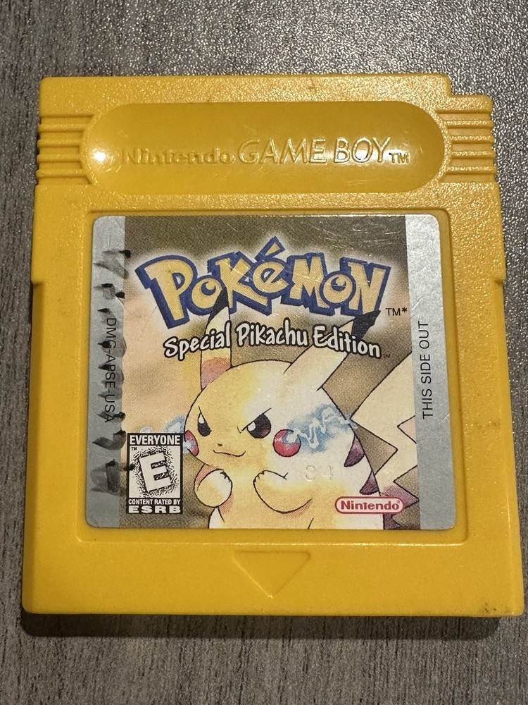 Pokémon Yellow Version Special Pikachu Edition (Nintendo Game Boy, 1999)