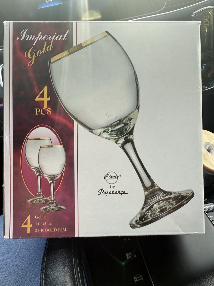 Set Of 4  Imperial Gold Trimmed, Pasabahce Circle Art Of Wine Glasses , Turkey