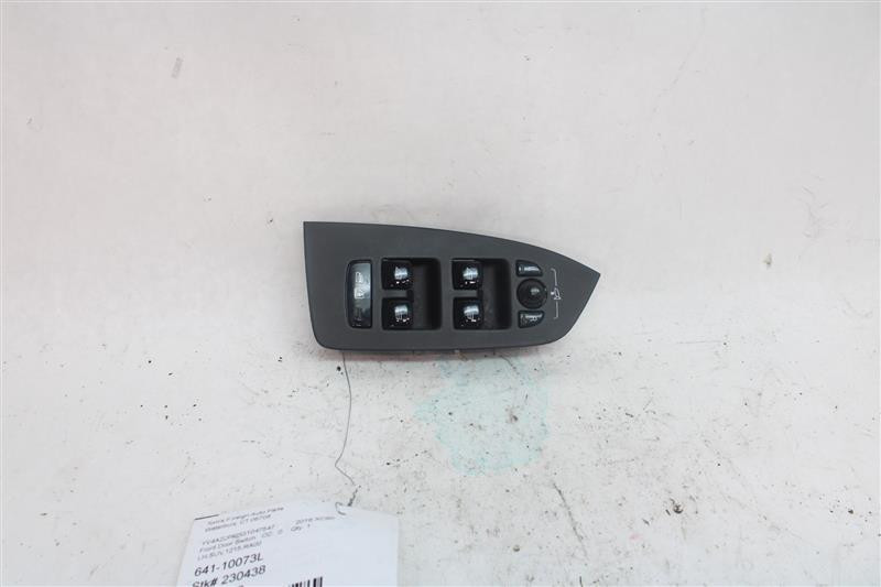 Volvo XC90 2016-2018 Left Front Door Window Switch OEM 1313468