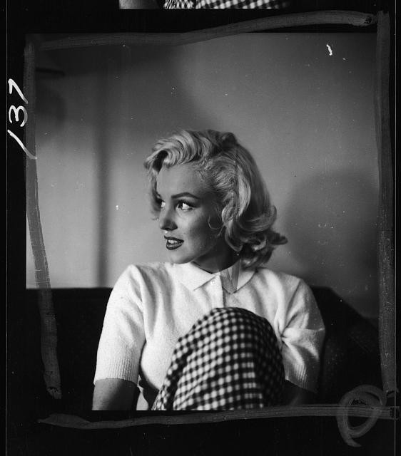 Photo:Marilyn Monroe 1953 Portrait Black White Glamour Photo