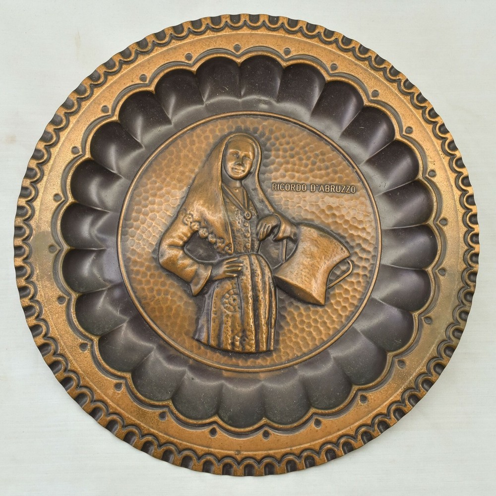 Ricordo D'Abruzzo Copper Italian 9 1/2 Inch Plate Wall Hanging Women With Conca-image