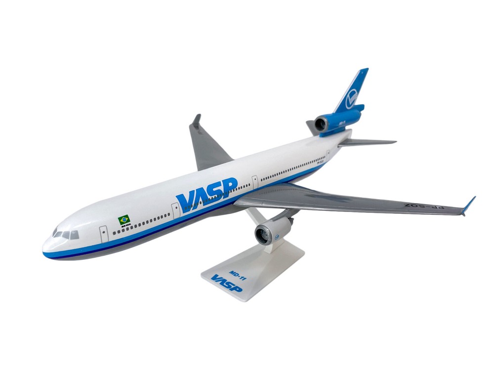 Flight Miniatures VASP MD-11 1:200 Scale Model Airplane