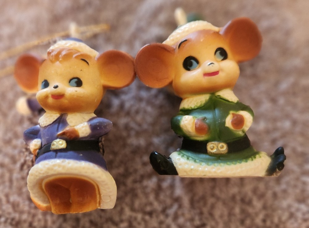 VTG 5 Mice Mouse Elf Christmas Orn. Figurines Celluloid Plastic Hong Kong 2.25”