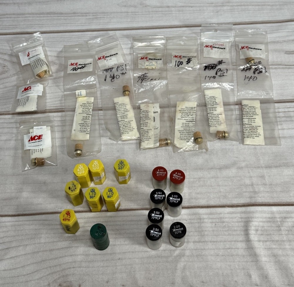 Oil Burner Nozzle Lot Of 24 NOS -Hago Monarch  Delavan