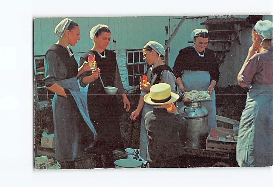 Postcard Vintage Pennsylvania Dutch Country Amish Women Sunday Church Tortora