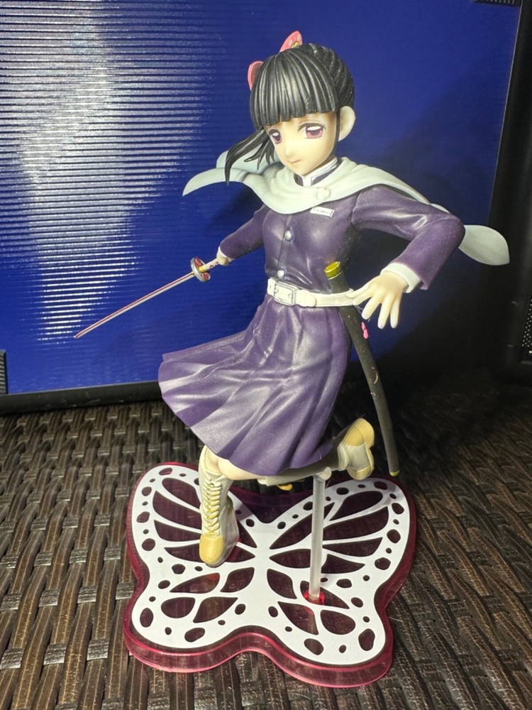 Demon Slayer Kimetsu no Yaiba Kanao Tsuyuri figure