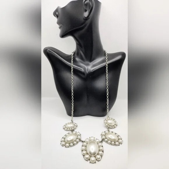 Statement Pearl Necklace • Silver Tone Oval Faux Pearls & Rhinestones • Vintage