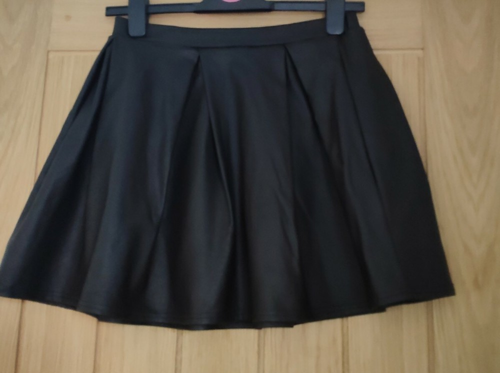 New Black Pleated Faux Leather Mini Skirt Size 6 River Island