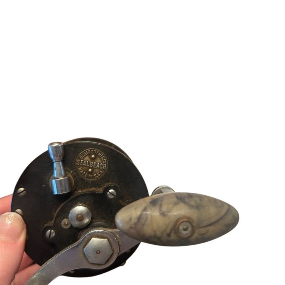 Vintage 1940s Seal Beach Ocean City USA Fishing Reel